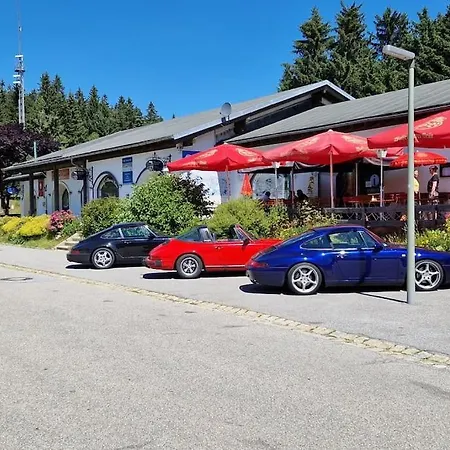 Sauna, Pools Mit Xxl-terasse Oder Kinderkino Appartamento