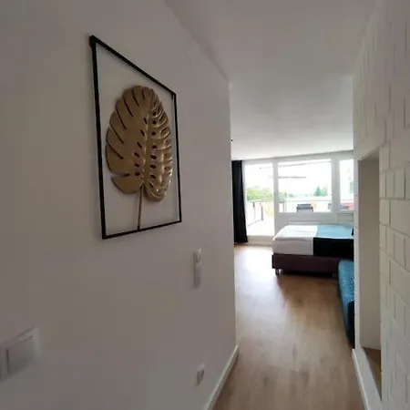 Sauna, Pools Mit Xxl-terasse Oder Kinderkino