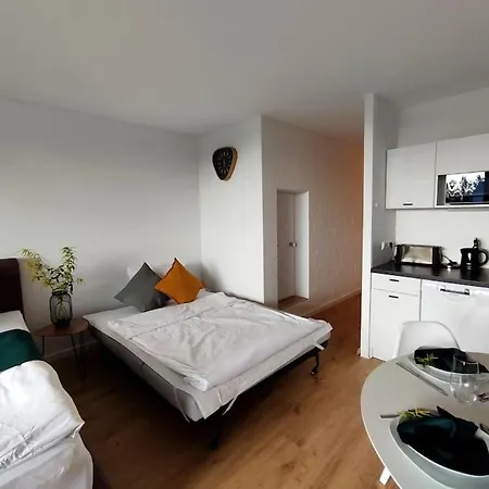 Sauna, Pools Mit Xxl-terasse Oder Kinderkino Apartment *