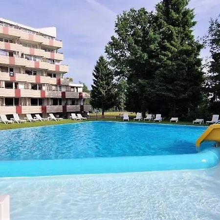 Sauna, Pools Mit Xxl-terasse Oder Kinderkino ザンクト・エングルマール