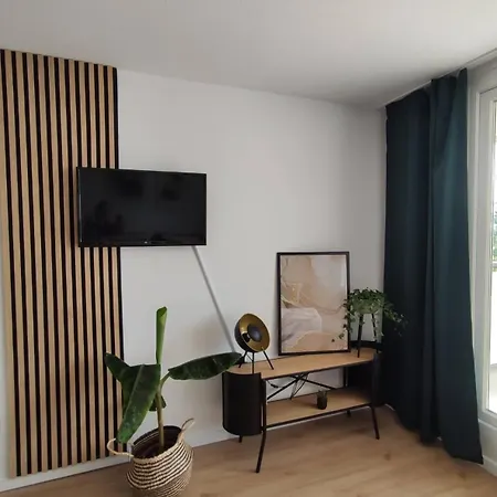 Sauna, Pools Mit Xxl-terasse Oder Kinderkino *