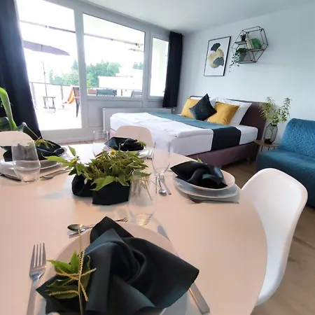 Apartment Sauna, Pools Mit Xxl-terasse Oder Kinderkino *