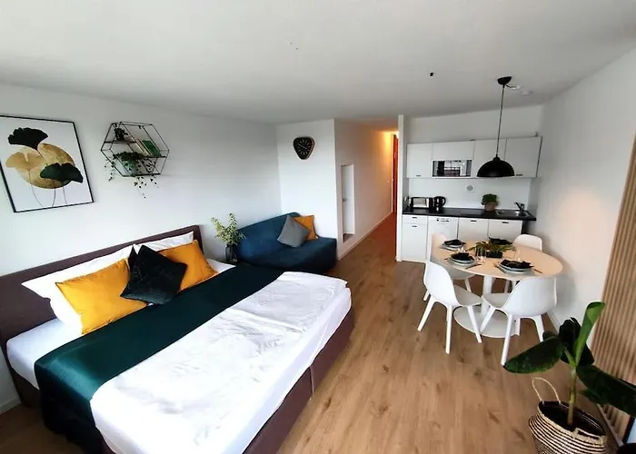 Sauna, Pools Mit Xxl-terasse Oder Kinderkino Apartment *