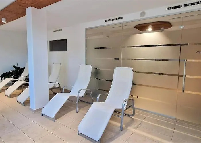 Sauna, Pools Mit Xxl-terasse Oder Kinderkino Apartmán *