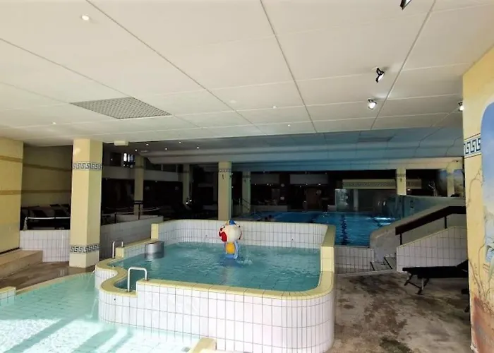Sauna, Pools Mit Xxl-terasse Oder Kinderkino Sankt Englmar